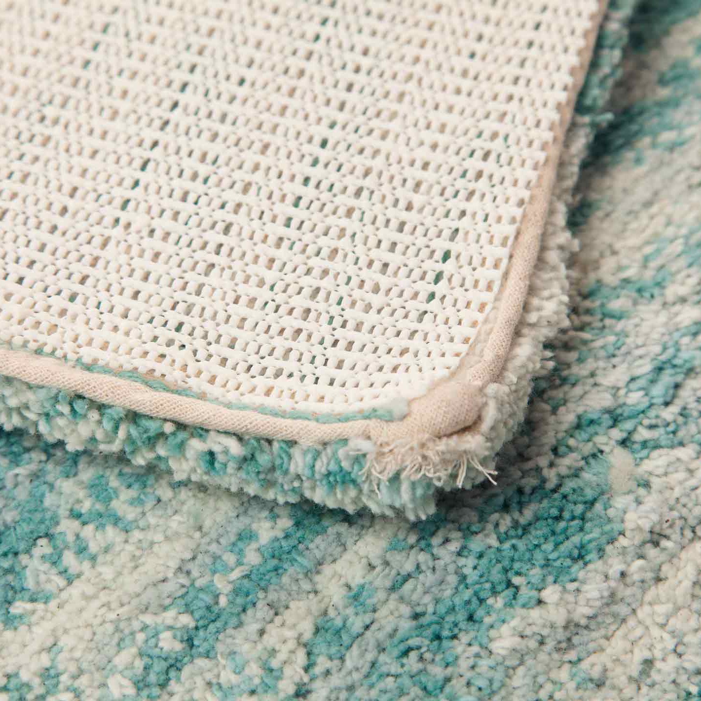 NON-SLIP UNDERLAY (110X150)